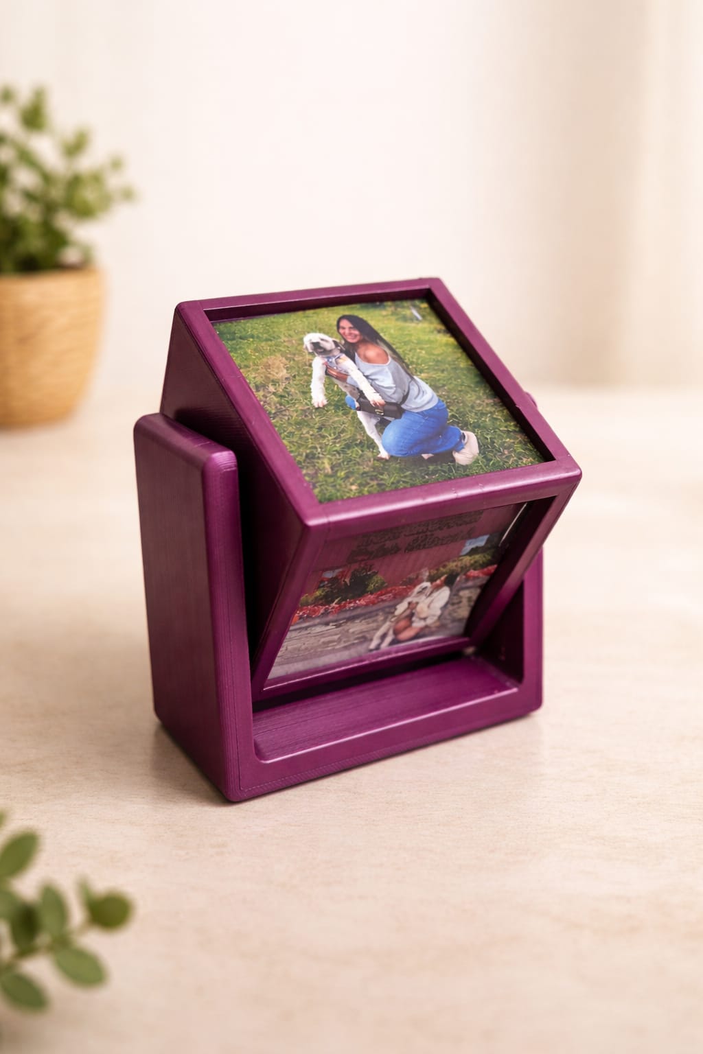 Rotating 3D Cube Frame (Holds 4 Photo Magnets 2.5x2.5 in.)