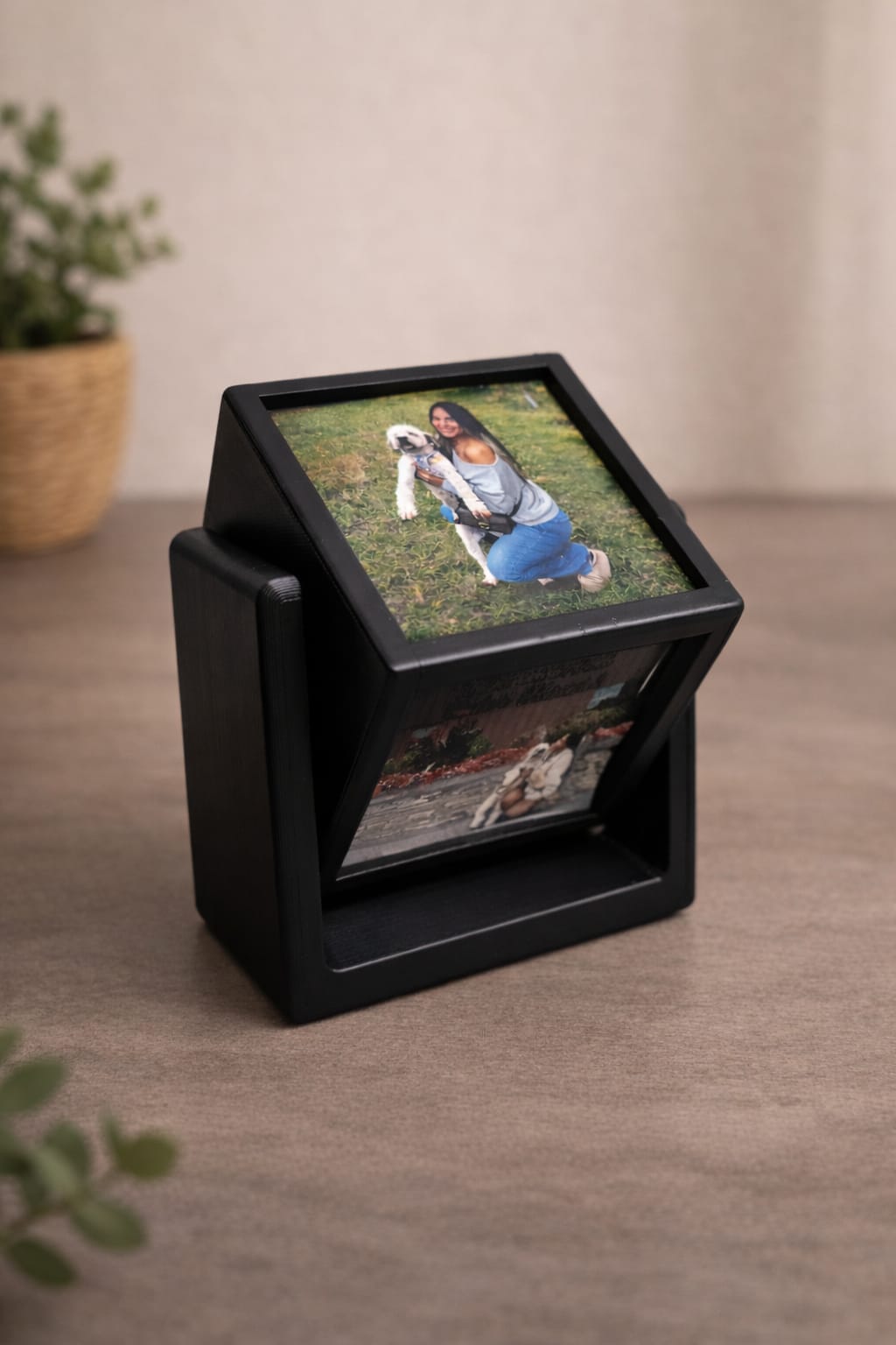 Rotating 3D Cube Frame (Holds 4 Photo Magnets 2.5x2.5 in.)